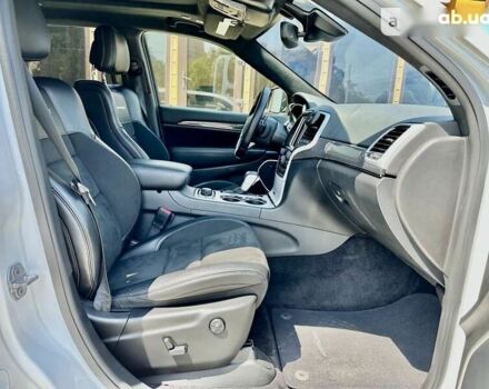 Джип Гранд Чероки, объемом двигателя 6.2 л и пробегом 30 тыс. км за 89900 $, фото 14 на Automoto.ua