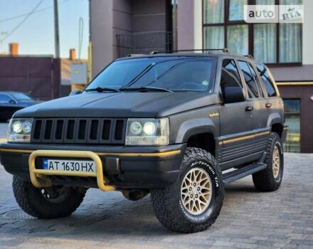 Джип Grand Cherokee, об'ємом двигуна 5.2 л та пробігом 321 тис. км за 7500 $, фото 5 на Automoto.ua