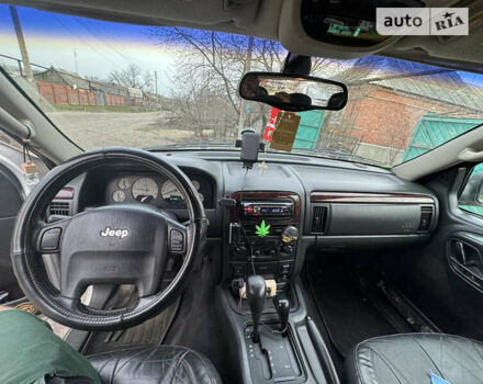 Джип Grand Cherokee, об'ємом двигуна 2.69 л та пробігом 191 тис. км за 9900 $, фото 16 на Automoto.ua