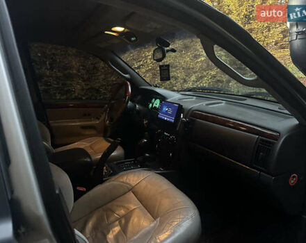 Джип Гранд Чероки, объемом двигателя 2.69 л и пробегом 220 тыс. км за 10000 $, фото 16 на Automoto.ua