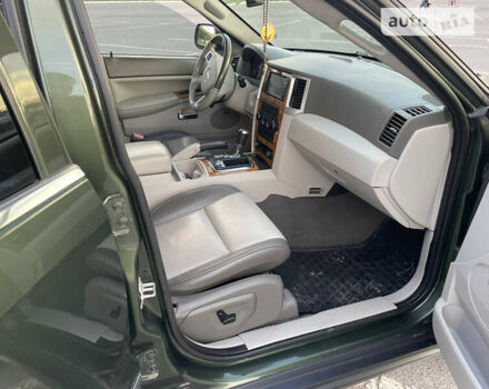 Джип Гранд Чероки, объемом двигателя 2.99 л и пробегом 340 тыс. км за 9300 $, фото 4 на Automoto.ua