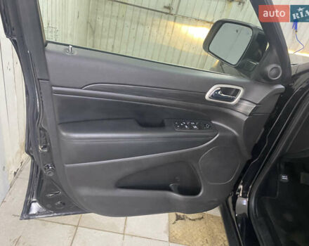 Джип Гранд Чероки 2020 в Киеве на Automoto.ua Джип Гранд Чероки, объемом двигателя 0 л и пробегом 59 тыс. км за 19700 $, фото 6 на Automoto.ua