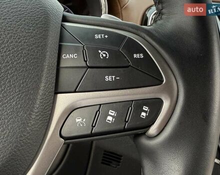 Джип Grand Cherokee, об'ємом двигуна 2.97 л та пробігом 40 тис. км за 41000 $, фото 29 на Automoto.ua