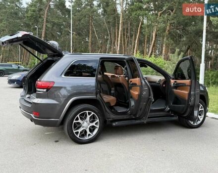 Джип Grand Cherokee, об'ємом двигуна 2.97 л та пробігом 40 тис. км за 41000 $, фото 9 на Automoto.ua