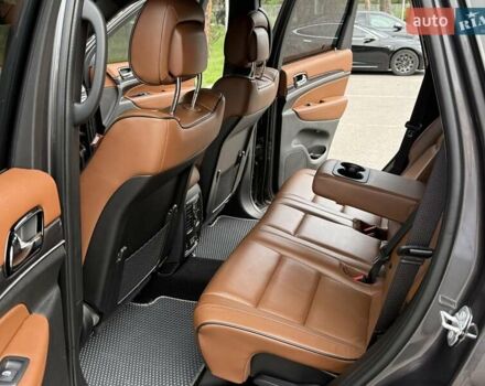 Джип Grand Cherokee, об'ємом двигуна 2.97 л та пробігом 40 тис. км за 41000 $, фото 16 на Automoto.ua