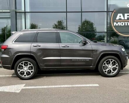 Джип Grand Cherokee, об'ємом двигуна 3 л та пробігом 64 тис. км за 44900 $, фото 4 на Automoto.ua