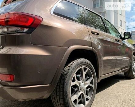 Джип Grand Cherokee, об'ємом двигуна 2.99 л та пробігом 13 тис. км за 55000 $, фото 4 на Automoto.ua