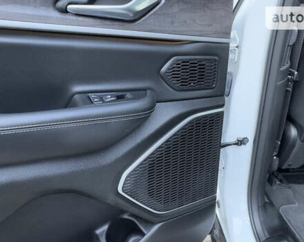 Джип Grand Cherokee, об'ємом двигуна 3.6 л та пробігом 16 тис. км за 57000 $, фото 59 на Automoto.ua