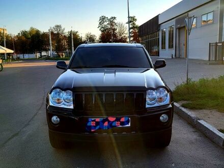 Джип Grand Cherokee 2006 у Полтаві на Automoto.ua Джип Grand Cherokee, об'ємом двигуна 3.7 л та пробігом 300 тис. км за 9500 $, фото 1 на Automoto.ua