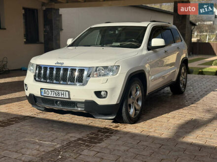 Джип Grand Cherokee 2011 у Рахове на Automoto.ua Джип Grand Cherokee, об'ємом двигуна 3 л та пробігом 238 тис. км за 14300 $, фото 1 на Automoto.ua