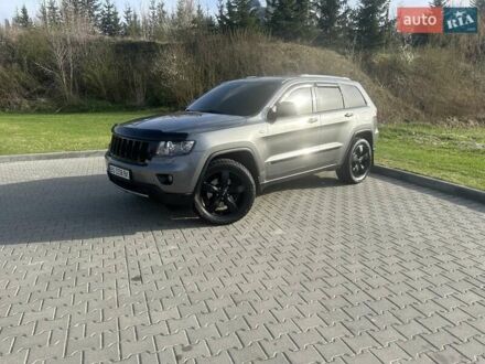 Джип Grand Cherokee 2011 у Тернополі на Automoto.ua Джип Grand Cherokee, об'ємом двигуна 3 л та пробігом 250 тис. км за 15900 $, фото 1 на Automoto.ua