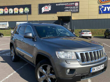 Джип Grand Cherokee 2011 у Рівному на Automoto.ua Джип Grand Cherokee, об'ємом двигуна 2.99 л та пробігом 225 тис. км за 15300 $, фото 1 на Automoto.ua