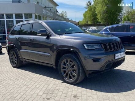Джип Grand Cherokee 2016 у Житомирі на Automoto.ua Джип Grand Cherokee, об'ємом двигуна 3 л та пробігом 268 тис. км за 22800 $, фото 1 на Automoto.ua