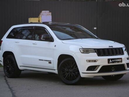 Джип Grand Cherokee 2018 у Києві на Automoto.ua Джип Grand Cherokee, об'ємом двигуна 5.7 л та пробігом 80 тис. км за 35900 $, фото 1 на Automoto.ua