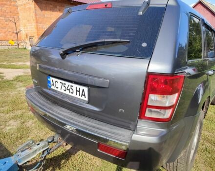 Серый Джип Гранд Чероки, объемом двигателя 3 л и пробегом 340 тыс. км за 5000 $, фото 2 на Automoto.ua