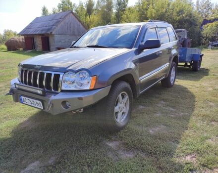 Серый Джип Гранд Чероки, объемом двигателя 3 л и пробегом 340 тыс. км за 5000 $, фото 1 на Automoto.ua