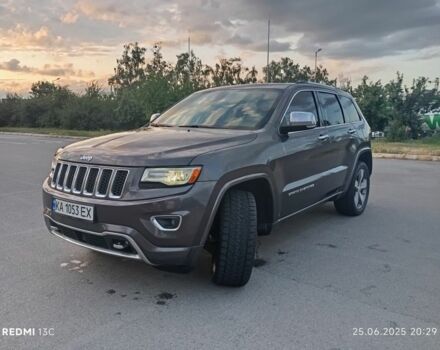 Джип Гранд Чероки 2014 в Гостомель на Automoto.ua Серый Джип Гранд Чероки, объемом двигателя 3 л и пробегом 288 тыс. км за 16000 $, фото 10 на Automoto.ua