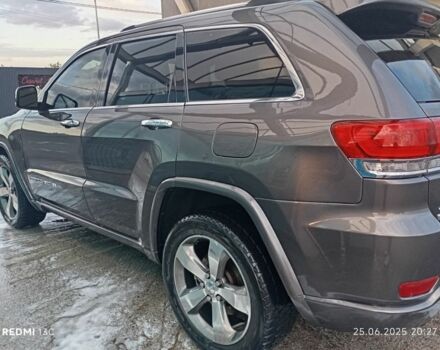 Джип Гранд Чероки 2014 в Гостомель на Automoto.ua Серый Джип Гранд Чероки, объемом двигателя 3 л и пробегом 288 тыс. км за 16000 $, фото 8 на Automoto.ua