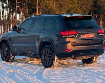 Серый Джип Гранд Чероки, объемом двигателя 3 л и пробегом 266 тыс. км за 21000 $, фото 9 на Automoto.ua