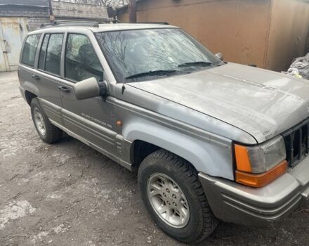 Серый Джип Гранд Чероки, объемом двигателя 2.5 л и пробегом 360 тыс. км за 3000 $, фото 1 на Automoto.ua