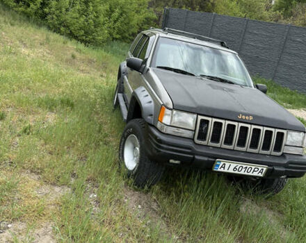 Сірий Джип Grand Cherokee, об'ємом двигуна 2.5 л та пробігом 623 тис. км за 7800 $, фото 1 на Automoto.ua