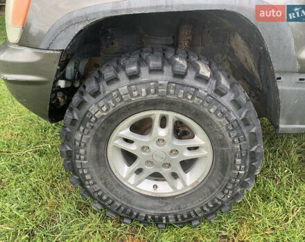 Серый Джип Гранд Чероки, объемом двигателя 4.7 л и пробегом 227 тыс. км за 4000 $, фото 7 на Automoto.ua