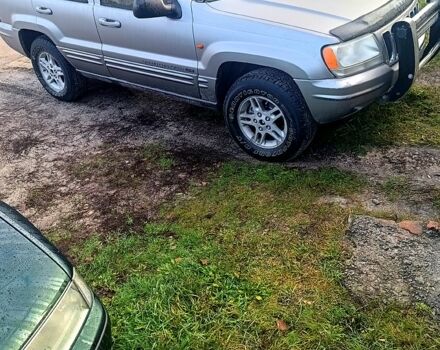 Серый Джип Гранд Чероки, объемом двигателя 3.1 л и пробегом 300 тыс. км за 5800 $, фото 1 на Automoto.ua