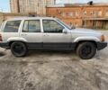 Сірий Джип Grand Cherokee, об'ємом двигуна 2.5 л та пробігом 280 тис. км за 2700 $, фото 4 на Automoto.ua