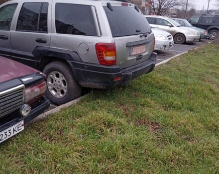 Серый Джип Гранд Чероки, объемом двигателя 3 л и пробегом 350 тыс. км за 1800 $, фото 3 на Automoto.ua