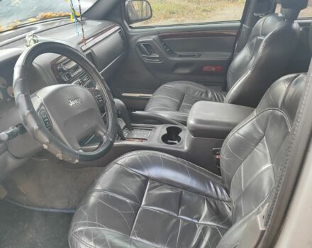 Сірий Джип Grand Cherokee, об'ємом двигуна 3 л та пробігом 268 тис. км за 3100 $, фото 4 на Automoto.ua