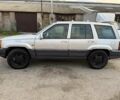 Сірий Джип Grand Cherokee, об'ємом двигуна 2.5 л та пробігом 280 тис. км за 2700 $, фото 1 на Automoto.ua