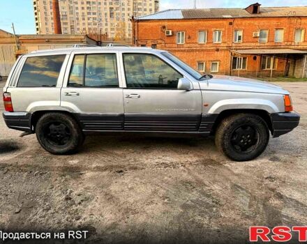 Сірий Джип Grand Cherokee, об'ємом двигуна 3 л та пробігом 280 тис. км за 3000 $, фото 1 на Automoto.ua