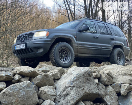 Сірий Джип Grand Cherokee, об'ємом двигуна 2.69 л та пробігом 287 тис. км за 9000 $, фото 1 на Automoto.ua