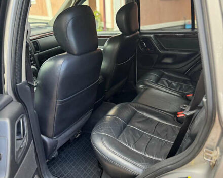 Джип Гранд Чероки 2002 в Сторожинце на Automoto.ua Серый Джип Гранд Чероки, объемом двигателя 2.69 л и пробегом 248 тыс. км за 8990 $, фото 16 на Automoto.ua