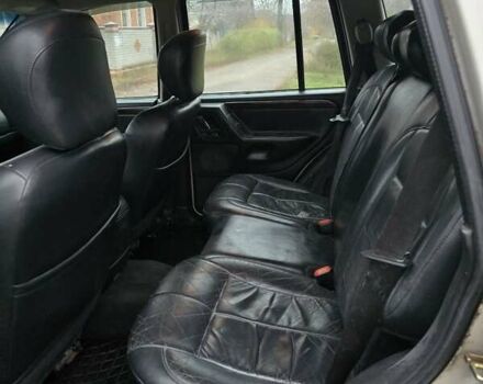 Сірий Джип Grand Cherokee, об'ємом двигуна 2.69 л та пробігом 300 тис. км за 6000 $, фото 21 на Automoto.ua