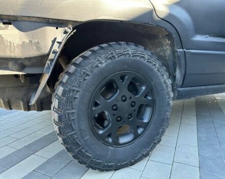 Серый Джип Гранд Чероки, объемом двигателя 4 л и пробегом 296 тыс. км за 2999 $, фото 5 на Automoto.ua