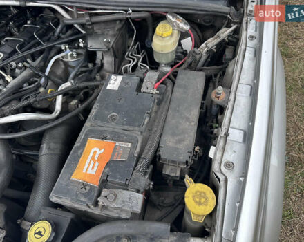 Серый Джип Гранд Чероки, объемом двигателя 2.69 л и пробегом 331 тыс. км за 9200 $, фото 19 на Automoto.ua