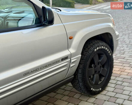 Серый Джип Гранд Чероки, объемом двигателя 2.69 л и пробегом 265 тыс. км за 9700 $, фото 11 на Automoto.ua