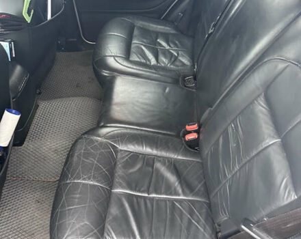 Серый Джип Гранд Чероки, объемом двигателя 2.69 л и пробегом 331 тыс. км за 9200 $, фото 10 на Automoto.ua