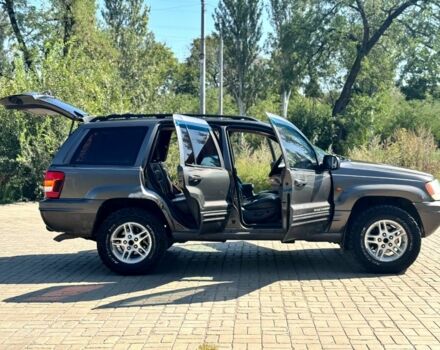 Серый Джип Гранд Чероки, объемом двигателя 3 л и пробегом 240 тыс. км за 3700 $, фото 1 на Automoto.ua