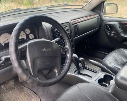 Серый Джип Гранд Чероки, объемом двигателя 2.7 л и пробегом 460 тыс. км за 5500 $, фото 7 на Automoto.ua