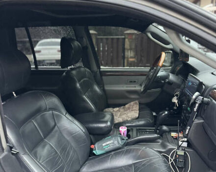 Сірий Джип Grand Cherokee, об'ємом двигуна 2.69 л та пробігом 290 тис. км за 12300 $, фото 10 на Automoto.ua