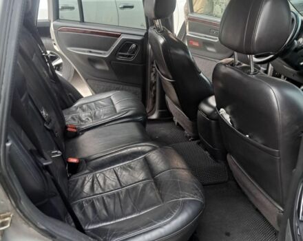 Сірий Джип Grand Cherokee, об'ємом двигуна 0 л та пробігом 300 тис. км за 3000 $, фото 6 на Automoto.ua