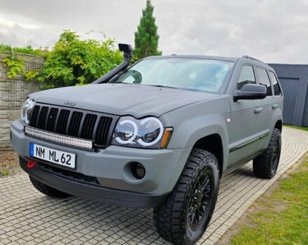 Серый Джип Гранд Чероки, объемом двигателя 3 л и пробегом 258 тыс. км за 4000 $, фото 2 на Automoto.ua