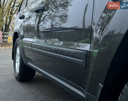 Серый Джип Гранд Чероки, объемом двигателя 3.7 л и пробегом 268 тыс. км за 6600 $, фото 19 на Automoto.ua