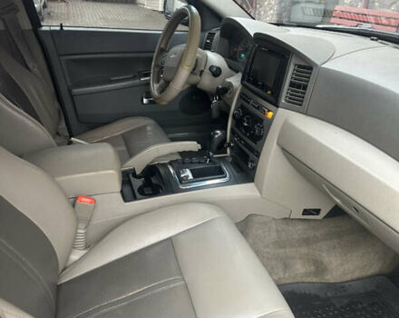 Серый Джип Гранд Чероки, объемом двигателя 4.7 л и пробегом 190 тыс. км за 8777 $, фото 6 на Automoto.ua