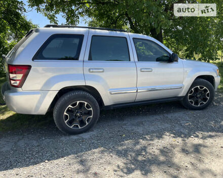 Сірий Джип Grand Cherokee, об'ємом двигуна 3 л та пробігом 215 тис. км за 11500 $, фото 8 на Automoto.ua