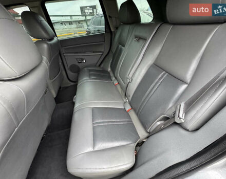 Сірий Джип Grand Cherokee, об'ємом двигуна 2.99 л та пробігом 402 тис. км за 9990 $, фото 24 на Automoto.ua