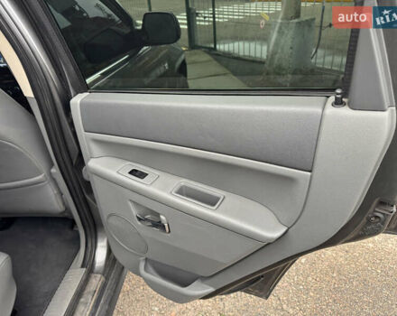 Сірий Джип Grand Cherokee, об'ємом двигуна 2.99 л та пробігом 402 тис. км за 9990 $, фото 28 на Automoto.ua