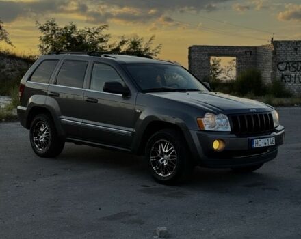 Сірий Джип Grand Cherokee, об'ємом двигуна 3 л та пробігом 400 тис. км за 5800 $, фото 4 на Automoto.ua